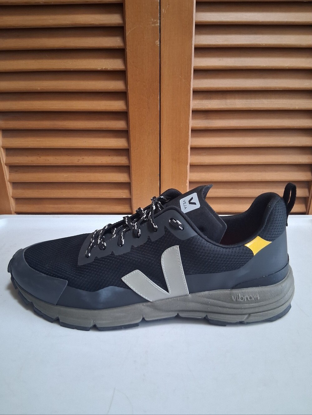 Veja Dekkan Alveomesh Men's Sneaker * Size: 11.5